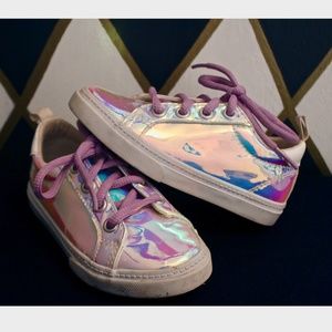 Girls Metallic Sneakers